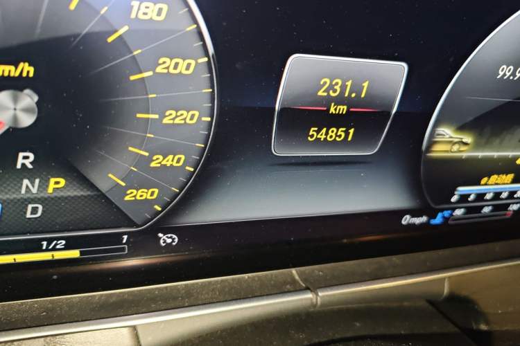 Used Mercedes-Benz E-Class 2019 E 200 Coupe Odometer Close Up