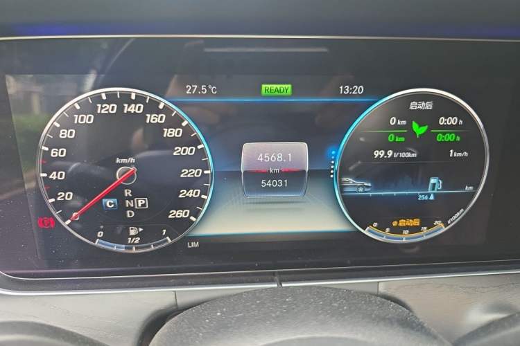 Used Mercedes-Benz E-Class 2019 E 260 L Sport Edition Odometer Close Up