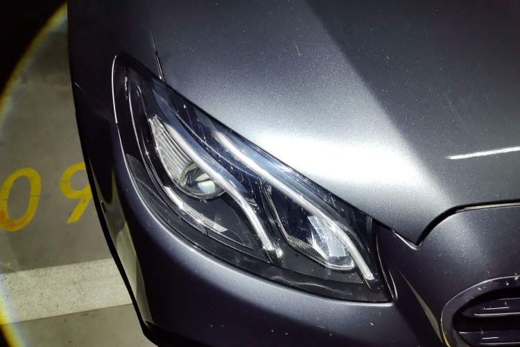 Used Mercedes-Benz E-Class 2019 E 200 Sport Edition Right Front Headlight