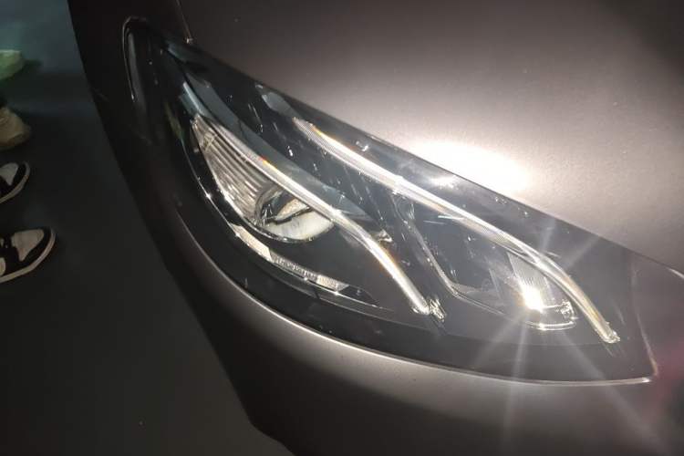 Used Mercedes-Benz E-Class 2019 E 200 Coupe Right Front Headlight