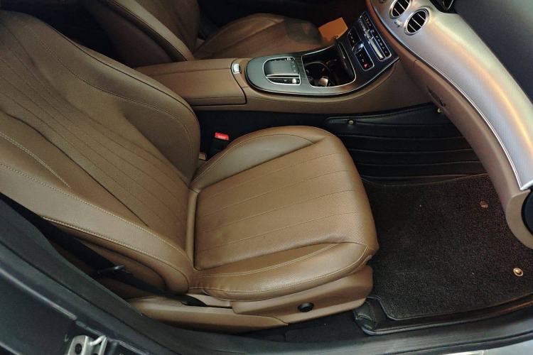 Used Mercedes-Benz E-Class 2019 E 200 Sport 4MATIC Right Front Seat
