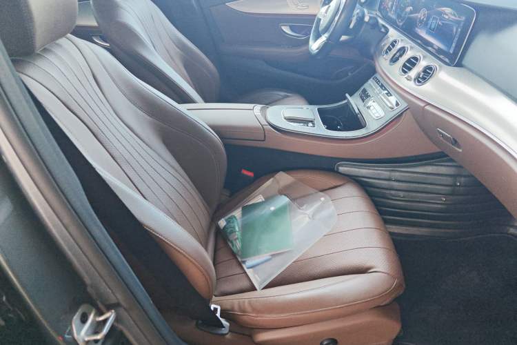Used Mercedes-Benz E-Class 2019 E 260 Sport Edition Right Front Seat