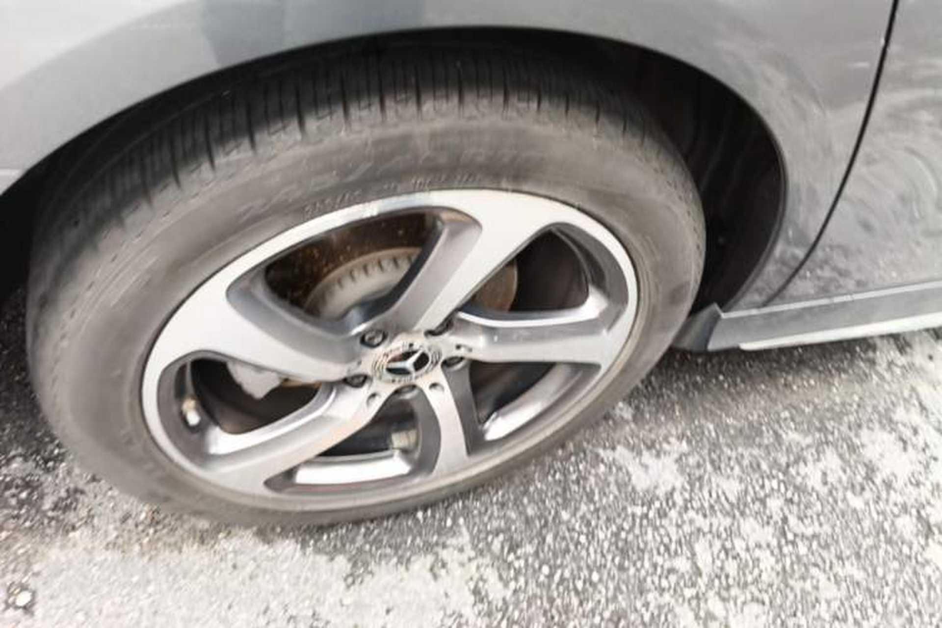 Used Mercedes-Benz E-Class 2019 Restyled E 300 L Sporty and Stylish Edition Right Rear Wheel Hub