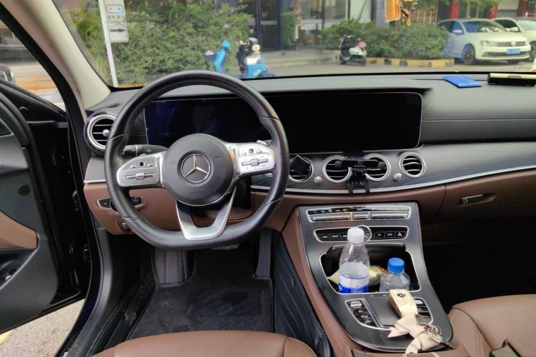 Used Mercedes-Benz E-Class 2019 E 300 L Sporty and Stylish Model Steering Wheel