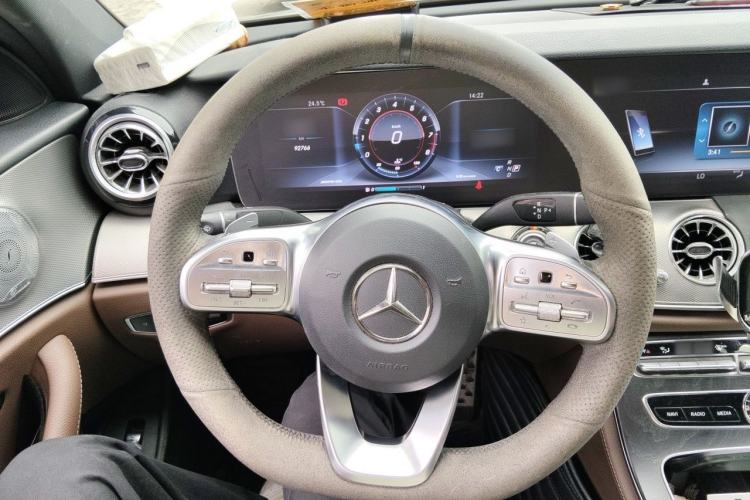 Used Mercedes-Benz E-Class 2019 E 200 Sport Edition Steering Wheel