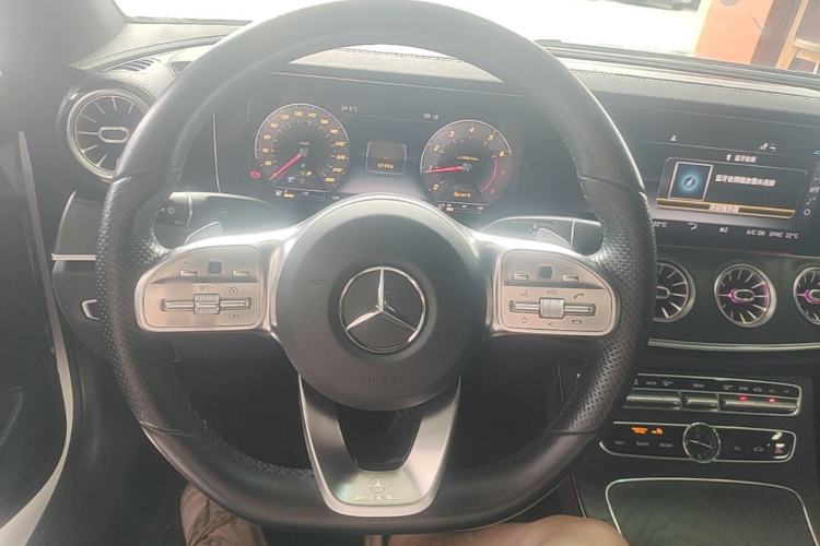 Used Mercedes-Benz E-Class 2019 E 200 Coupe Steering Wheel
