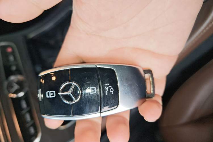 Used Mercedes-Benz E-Class 2019 E 260 Sport Edition Vehicle Key