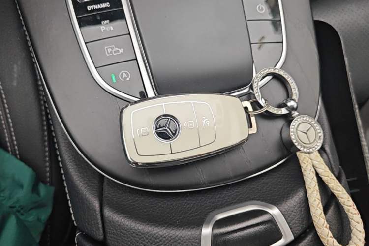 Used Mercedes-Benz E-Class 2019 E 260 L Sport Edition Vehicle Key