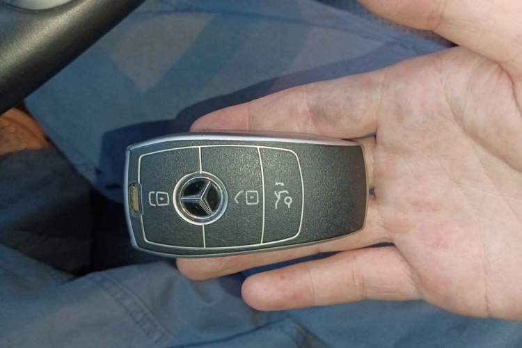 Used Mercedes-Benz E-Class 2019 E 300 L Sporty and Stylish Model Vehicle Key