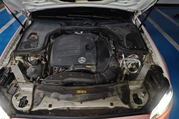 Used Mercedes-Benz E-Class 2019 E 300 L Sport Luxury Edition Engine Bay