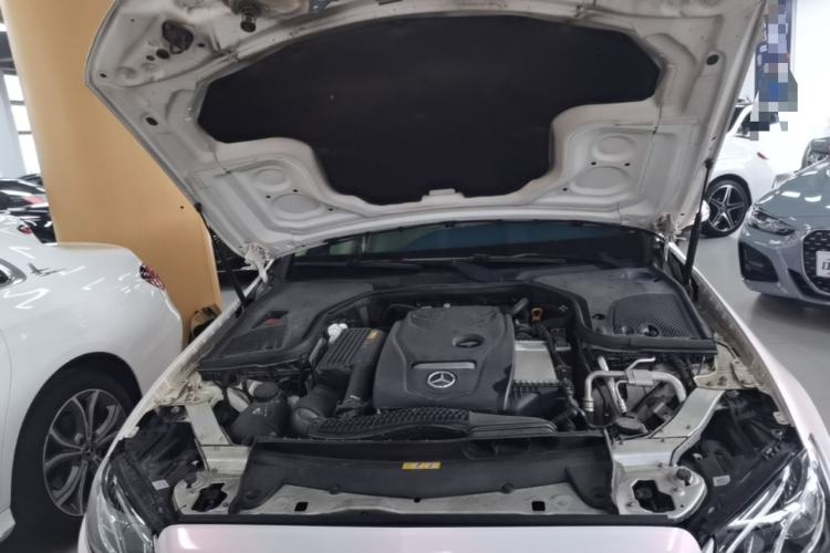 Used Mercedes-Benz E-Class 2019 E 200 4MATIC Coupe Engine Bay