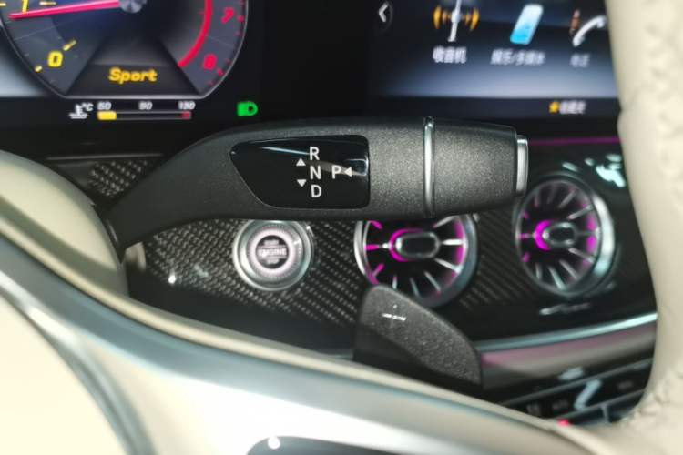 Used Mercedes-Benz E-Class 2019 E 200 4MATIC Coupe Gear Lever