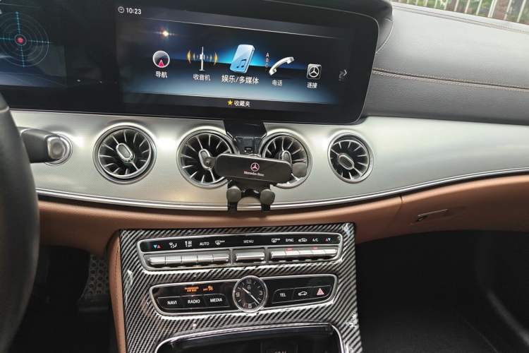 Used Mercedes-Benz E-Class 2019 E 200 Coupe Audio And AC Panel