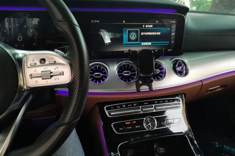 Used Mercedes-Benz E-Class 2019 E 200 Coupe Audio And AC Panel