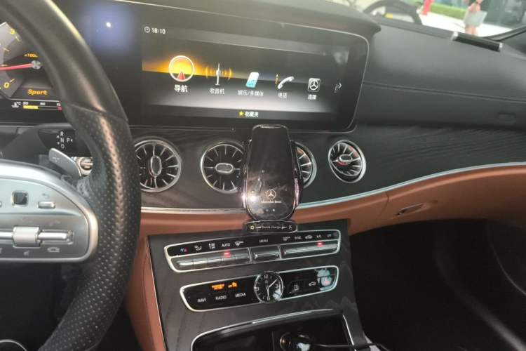 Used Mercedes-Benz E-Class 2019 E 300 Coupe Audio And AC Panel