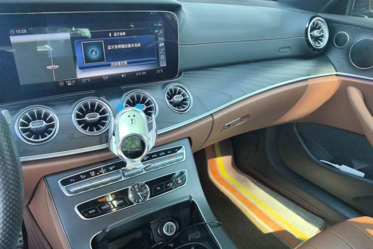 Used Mercedes-Benz E-Class 2019 E 200 4MATIC Coupe Audio And AC Panel