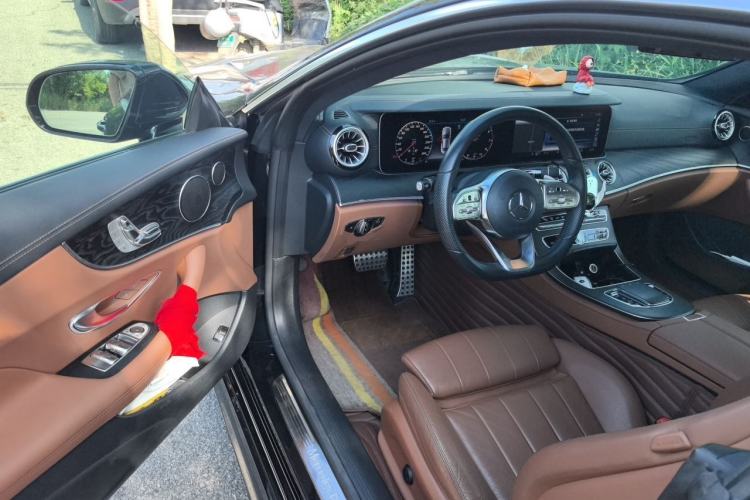 Used Mercedes-Benz E-Class 2019 E 200 4MATIC Coupe Driver Seat