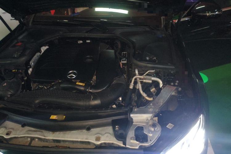 Used Mercedes-Benz E-Class 2019 E 300 Coupe Engine Bay Left