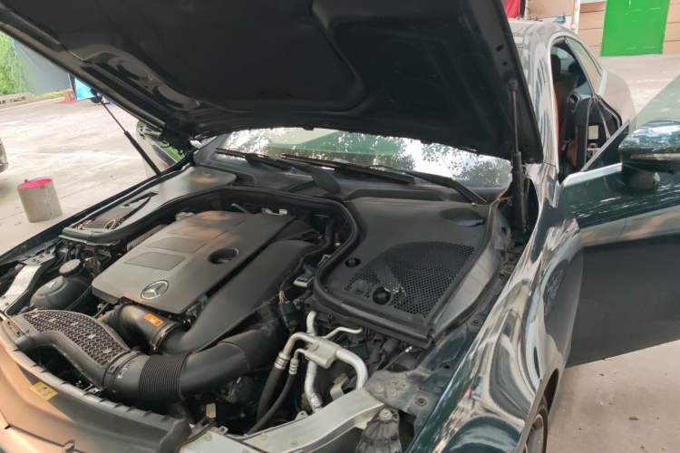 Used Mercedes-Benz E-Class 2019 Restyled E 300 Sport Edition Engine Bay Left
