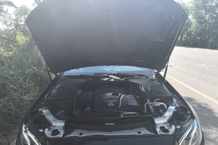 Used Mercedes-Benz E-Class 2019 E 200 4MATIC Coupe Engine Bay