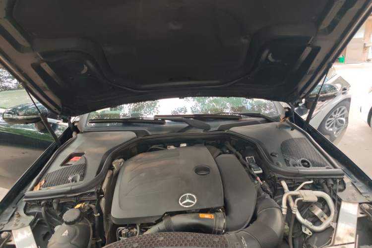 Used Mercedes-Benz E-Class 2019 Restyled E 300 Sport Edition Engine Bay
