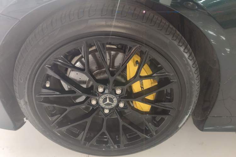 Used Mercedes-Benz E-Class 2019 E 200 Coupe Left Front Wheel Hub
