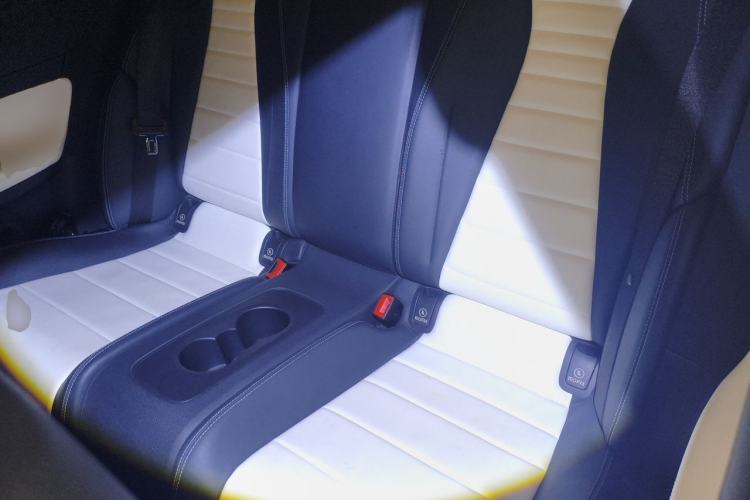 Used Mercedes-Benz E-Class 2019 E 300 Coupe Left Rear Seat