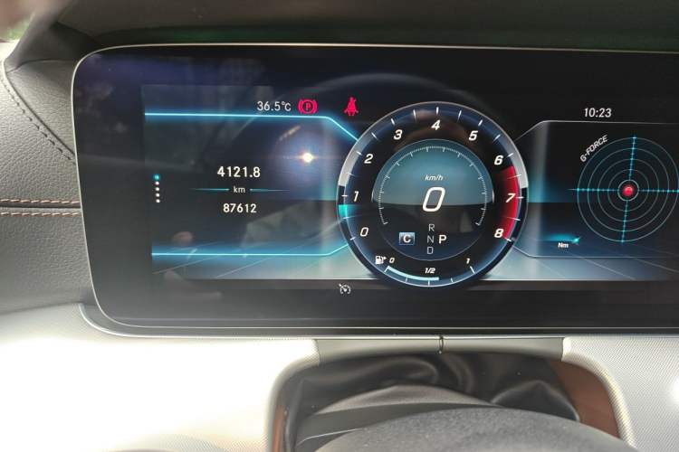 Used Mercedes-Benz E-Class 2019 E 200 Coupe Odometer Close Up