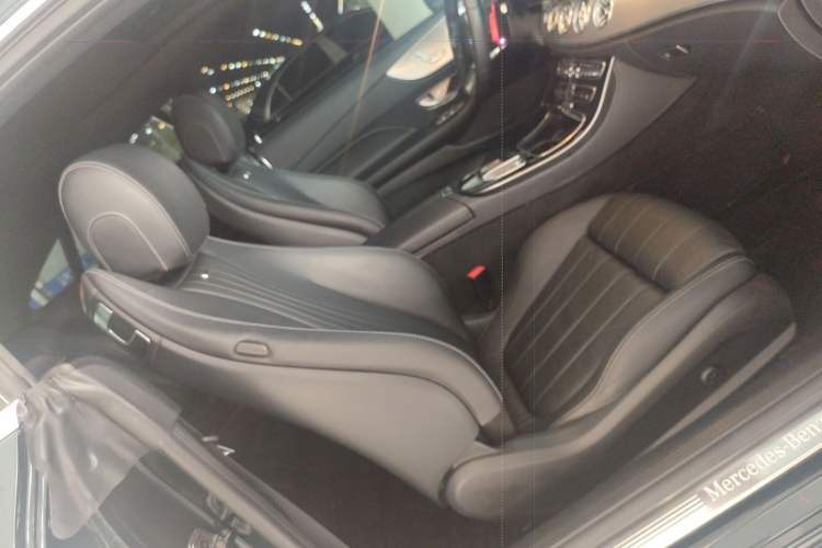Used Mercedes-Benz E-Class 2019 E 200 Coupe Right Front Seat