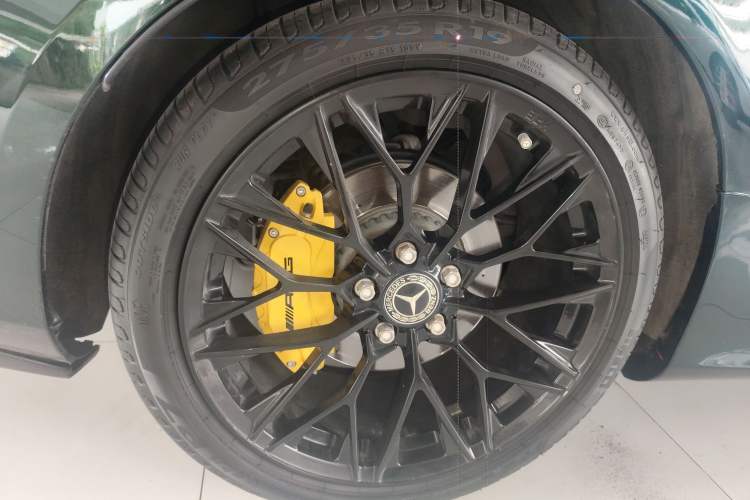 Used Mercedes-Benz E-Class 2019 E 200 Coupe Right Rear Wheel Hub
