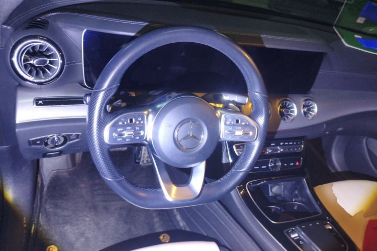 Used Mercedes-Benz E-Class 2019 E 300 Coupe Steering Wheel