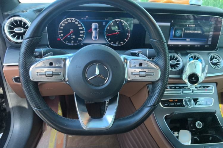 Used Mercedes-Benz E-Class 2019 E 200 4MATIC Coupe Steering Wheel