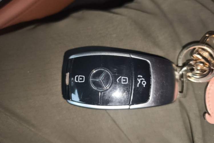 Used Mercedes-Benz E-Class 2019 E 300 Coupe Vehicle Key