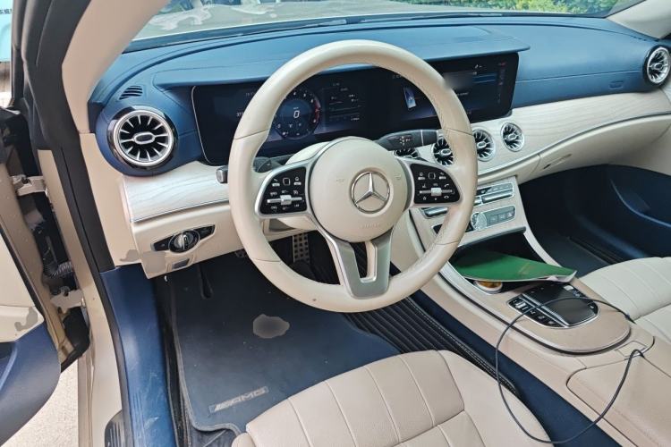 Used Mercedes-Benz E-Class 2019 E 200 Coupe Center Console