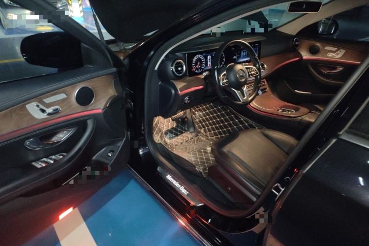 Used Mercedes-Benz E-Class 2019 Facelifted E 300 L Stylish Version Driver Seat