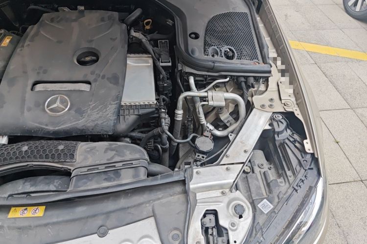 Used Mercedes-Benz E-Class 2019 E 200 Coupe Engine Bay Left