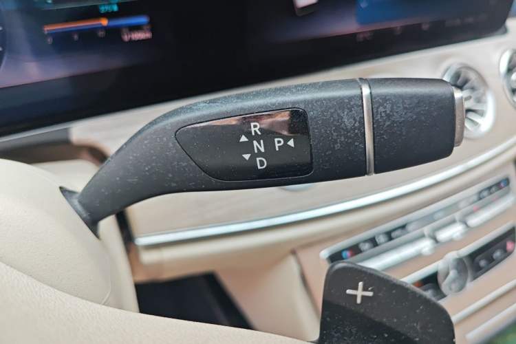 Used Mercedes-Benz E-Class 2019 E 200 Coupe Gear Lever