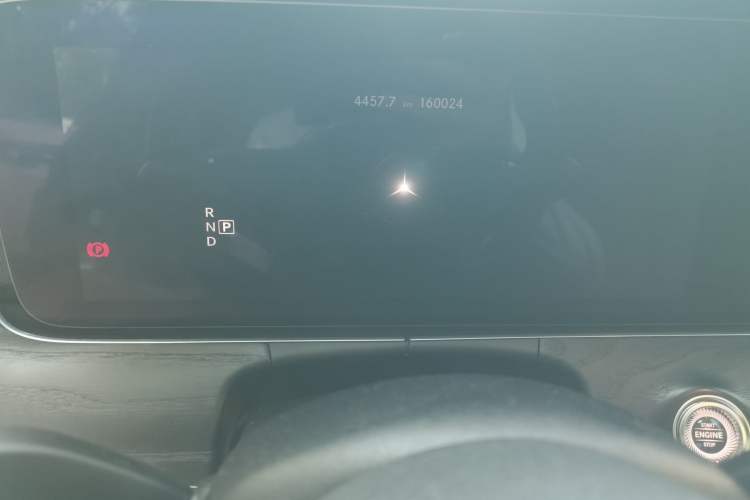 Used Mercedes-Benz E-Class 2019 Restyled E 300 L Sport Luxury Edition Odometer Close Up