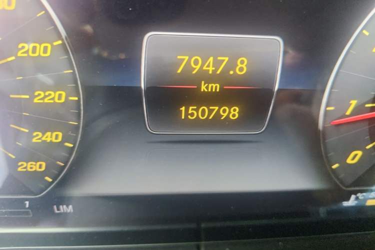 Used Mercedes-Benz E-Class 2019 E 300 L Stylish Model Odometer Close Up
