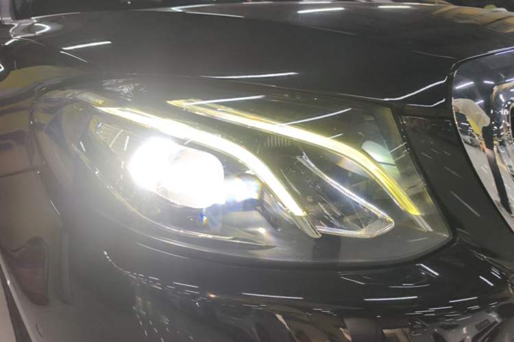 Used Mercedes-Benz E-Class 2019 Restyled E 300 L Luxury Edition Right Front Headlight