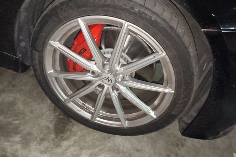 Used Mercedes-Benz E-Class 2019 E 350 4MATIC Coupe Right Front Wheel Hub