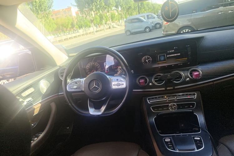 Used Mercedes-Benz E-Class 2019 E 300 L Stylish Model Steering Wheel