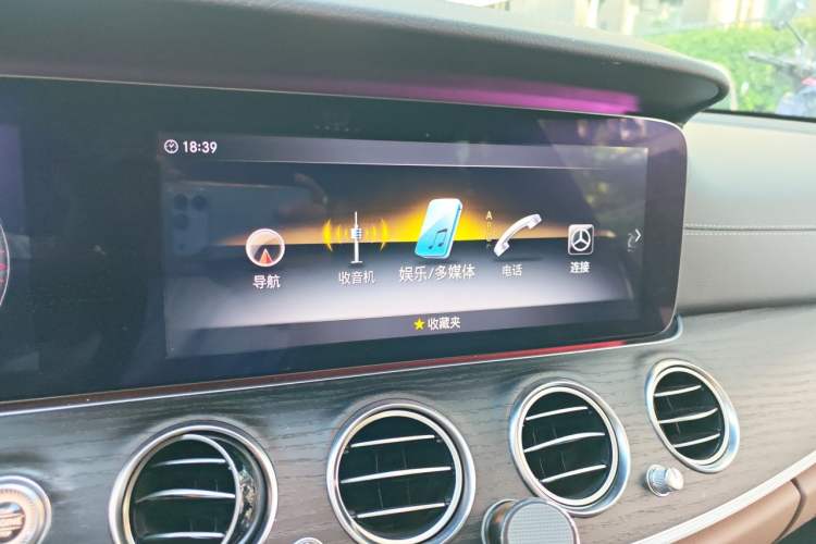 Used Mercedes-Benz E-Class 2019 Restyled E 300 L Sporty and Stylish Edition Audio And AC Panel