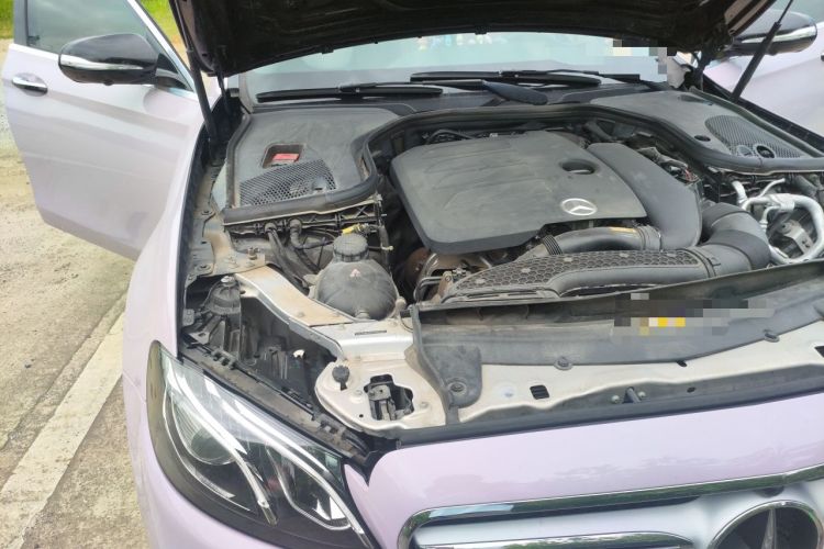 Used Mercedes-Benz E-Class 2019 Restyled E 300 L Sport Luxury Edition Engine Bay Right