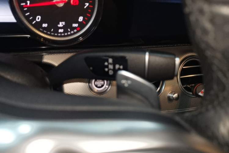 Used Mercedes-Benz E-Class 2019 E 200 Sport Edition Gear Lever