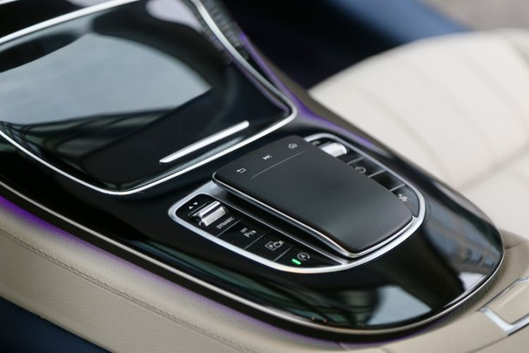 Used Mercedes-Benz E-Class 2019 E 200 4MATIC Coupe Interior 6
