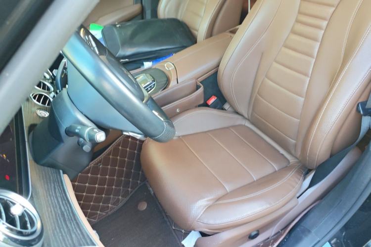 Used Mercedes-Benz E-Class 2019 Restyled E 300 L Sporty and Stylish Edition Left Front Seat
