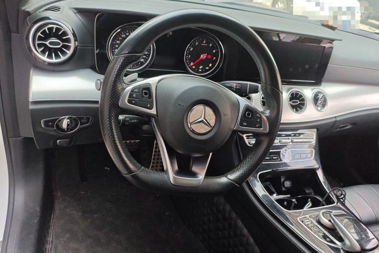 Used Mercedes-Benz E-Class 2019 E 200 Coupe Steering Wheel