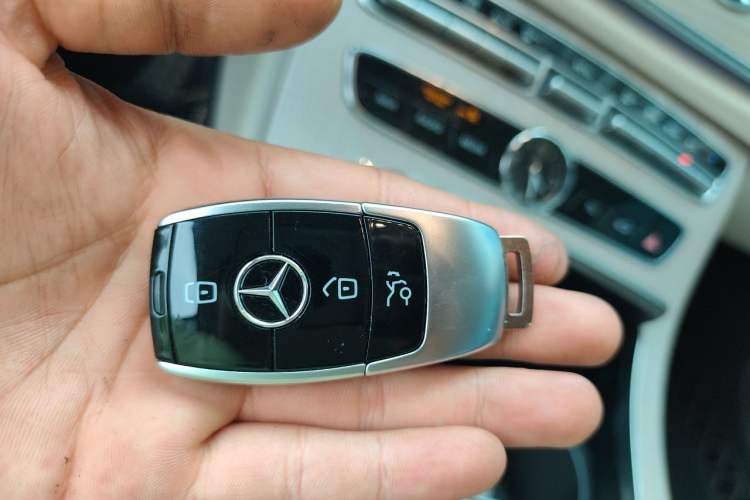 Used Mercedes-Benz E-Class 2019 E 200 Coupe Vehicle Key