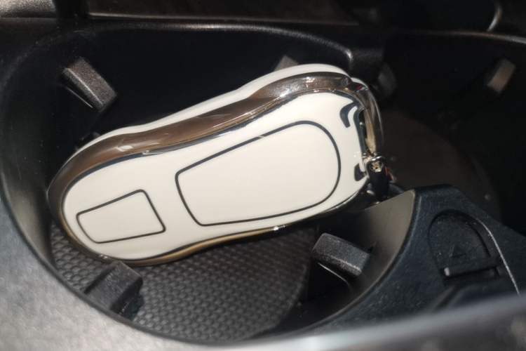 Used Mercedes-Benz E-Class 2019 E 200 Sport Edition Vehicle Key